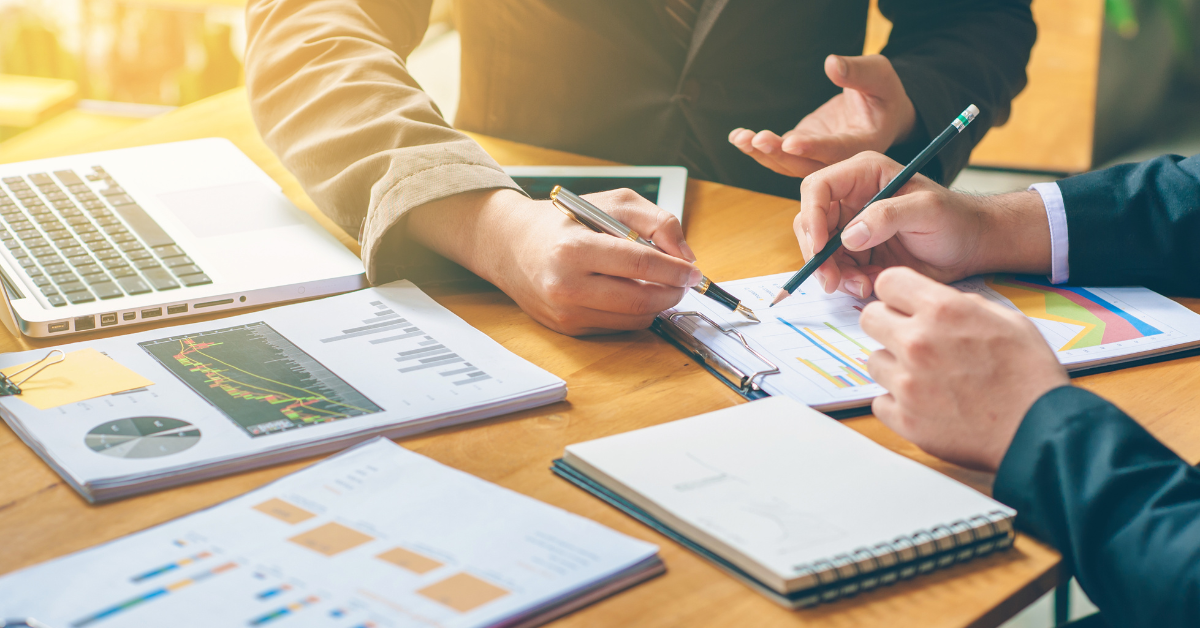 ESTRATEGIA Y FINANZAS