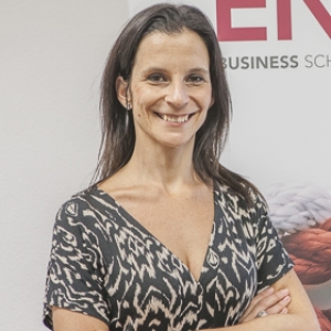 Isabel Campoy Fernández - Máster en Dirección Económico Financiera