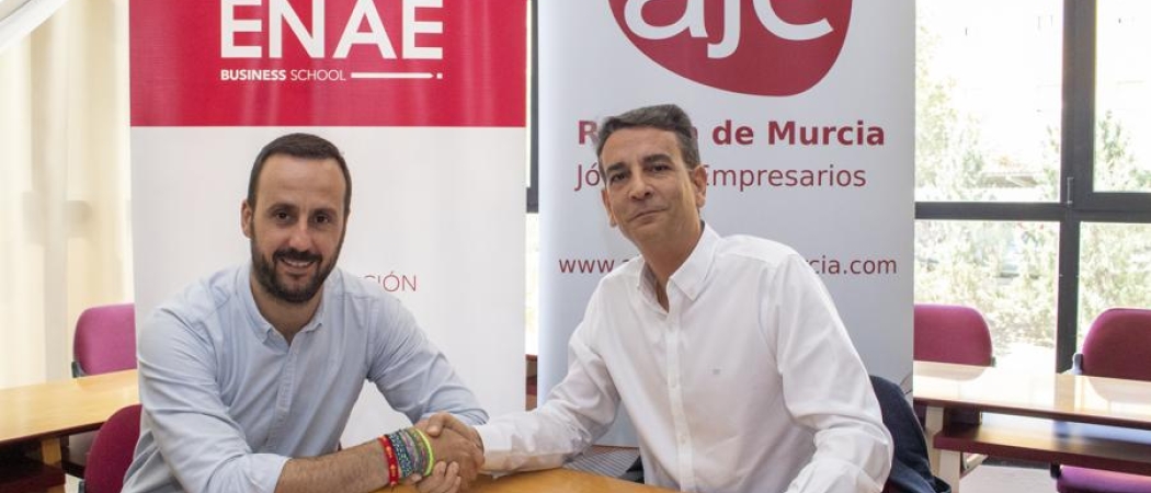Firma de un convenio de colaboración entre ENAE Business School y Asociación de Jóvenes Empresarios de la Región de Murcia (AJE)