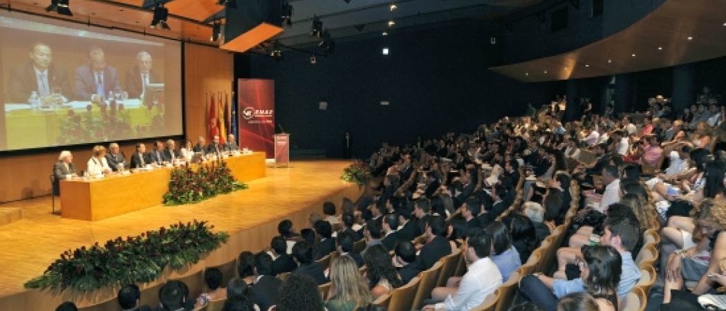 Acto de Entrega de Diplomas a los Alumnos de la Promoción 2010-2011