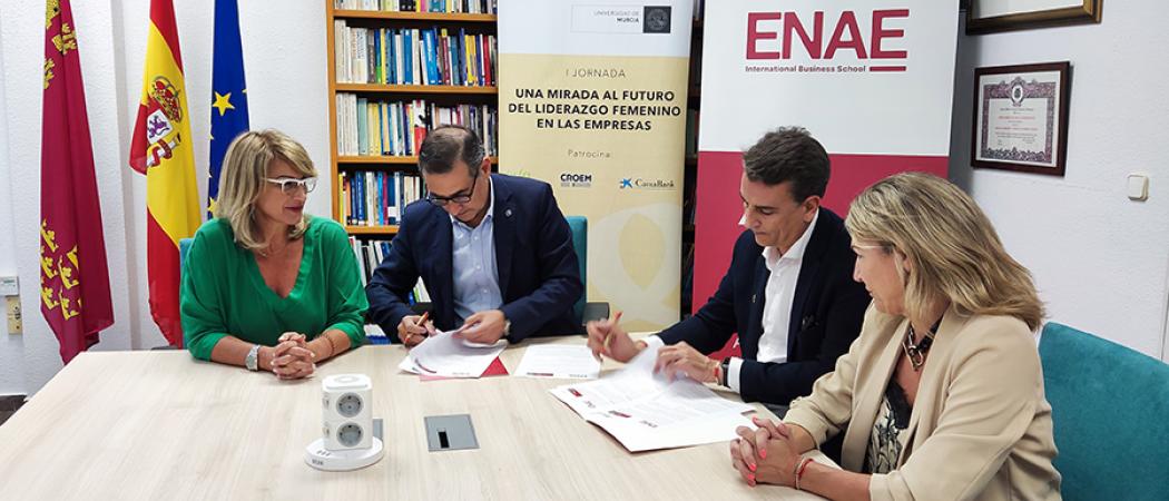 La Cátedra de Mujer Empresaria y Directiva de la UMU firma un nuevo convenio con ENAE Business School